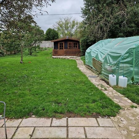 The Cabin - A Very Quiet Location Pewsey Exterior foto