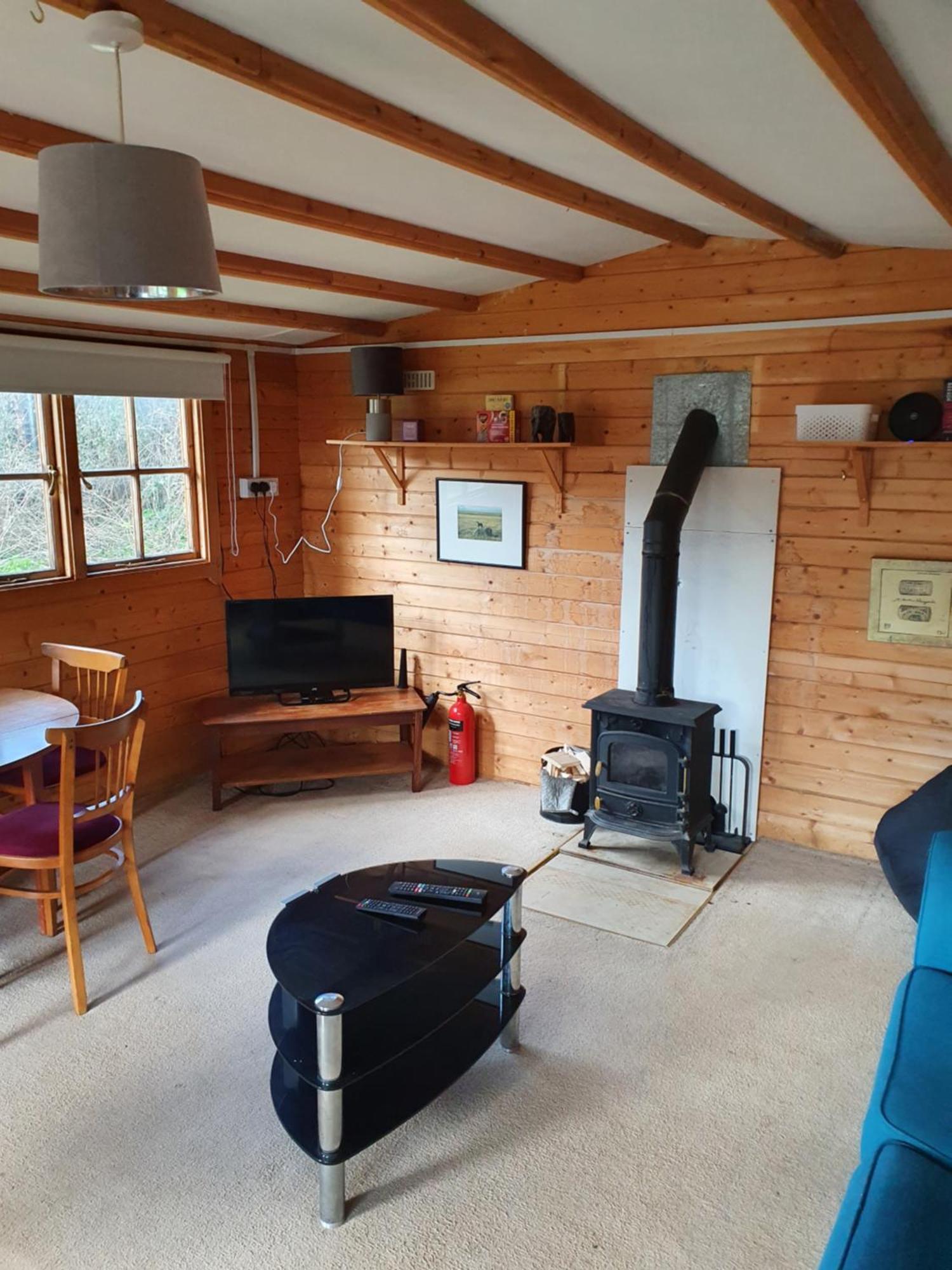 The Cabin - A Very Quiet Location Pewsey Exterior foto